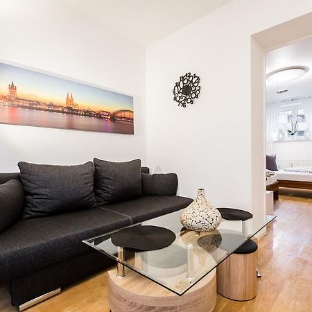 Ferien Und Messewohnug Apartment โคโลญ ภายนอก รูปภาพ