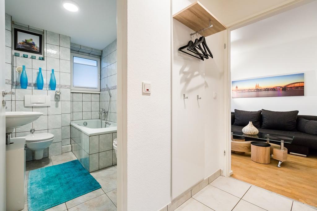Ferien Und Messewohnug Apartment โคโลญ ภายนอก รูปภาพ